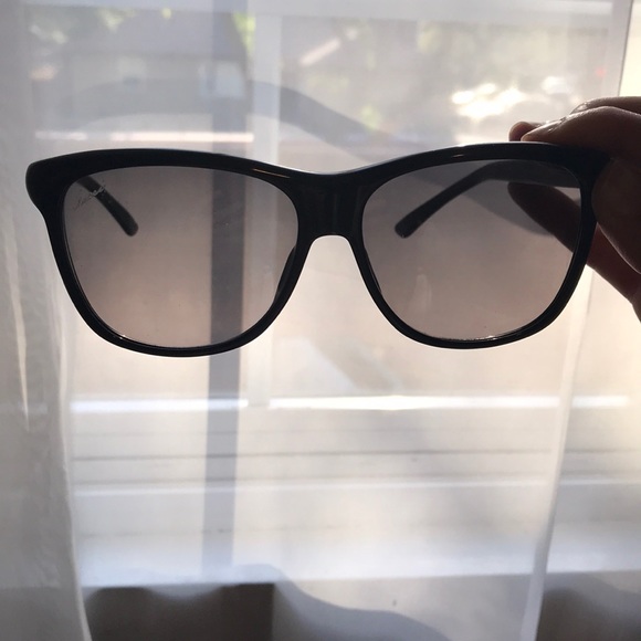 Gucci Sunglasses - Picture 2 of 6